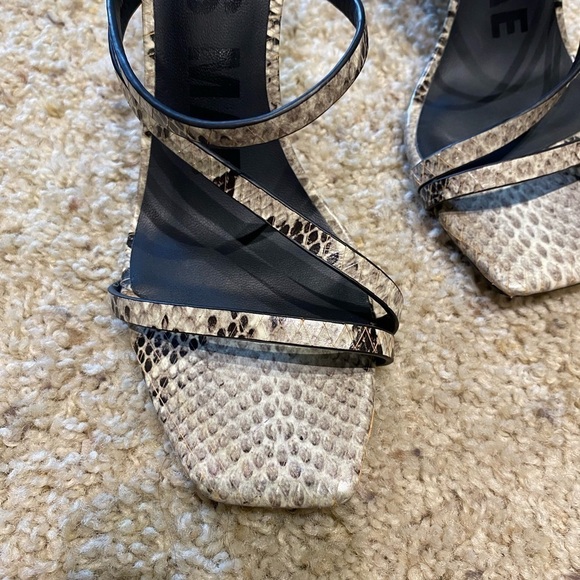 Alias Mae Women’s Mollie Heels Snakeskin Size 36 Open Toe Strappy Sandals - Picture 2 of 12